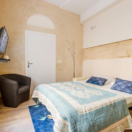Marais Saint Paul Ecouffes With Ac Apartment Париж Екстериор снимка